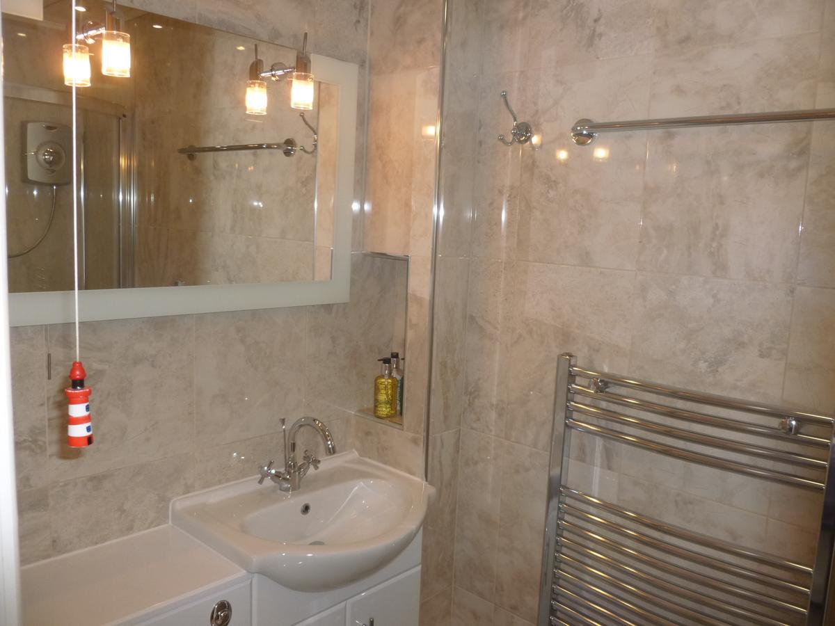 Отель Sunnyvale House Уитби Экстерьер фото